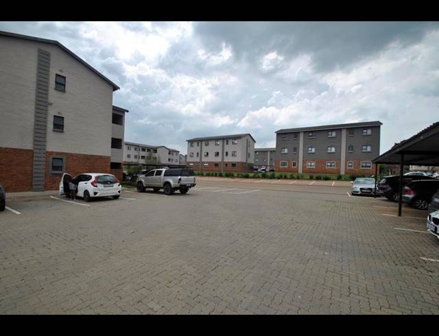 3 BEDROOM APARTMENT FOR SALE IN KENLEAF